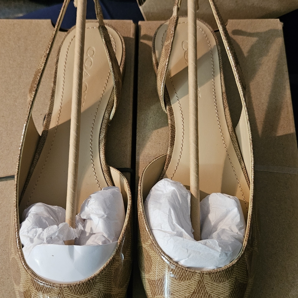 Coach Shoes - Picture 3 of 6